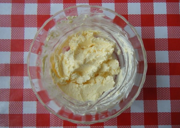 Fotografia przedstawiająca Pasta czosnkowo-serowa