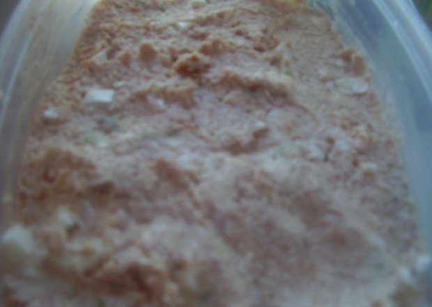 Fotografia przedstawiająca Pasta do chleba z kiełbasy
