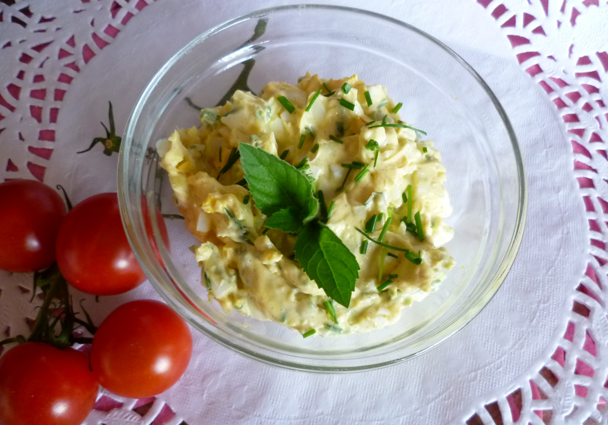 Pasta jajeczna a chrzanem i szczypiorkiem DoradcaSmaku.pl