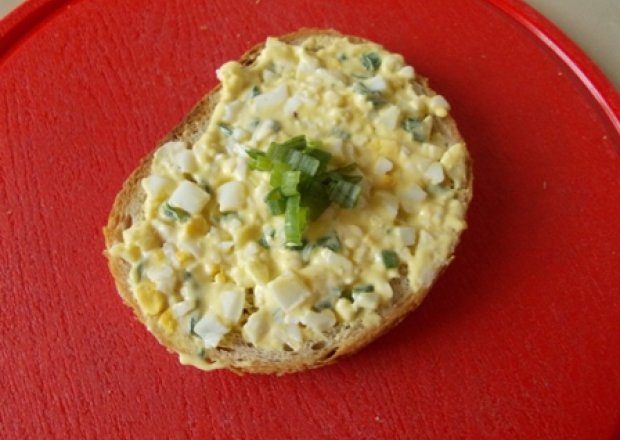 Fotografia przedstawiająca Pasta jajeczna na kanapeczki