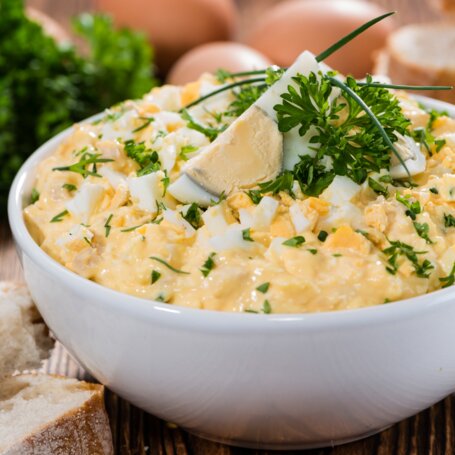 Pasta jajeczna z awokado foto