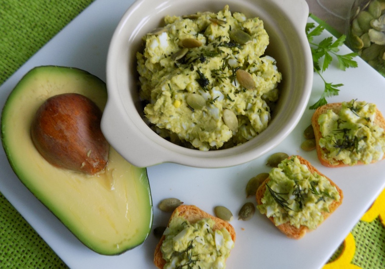 Pasta jajeczna z awokado DoradcaSmaku.pl