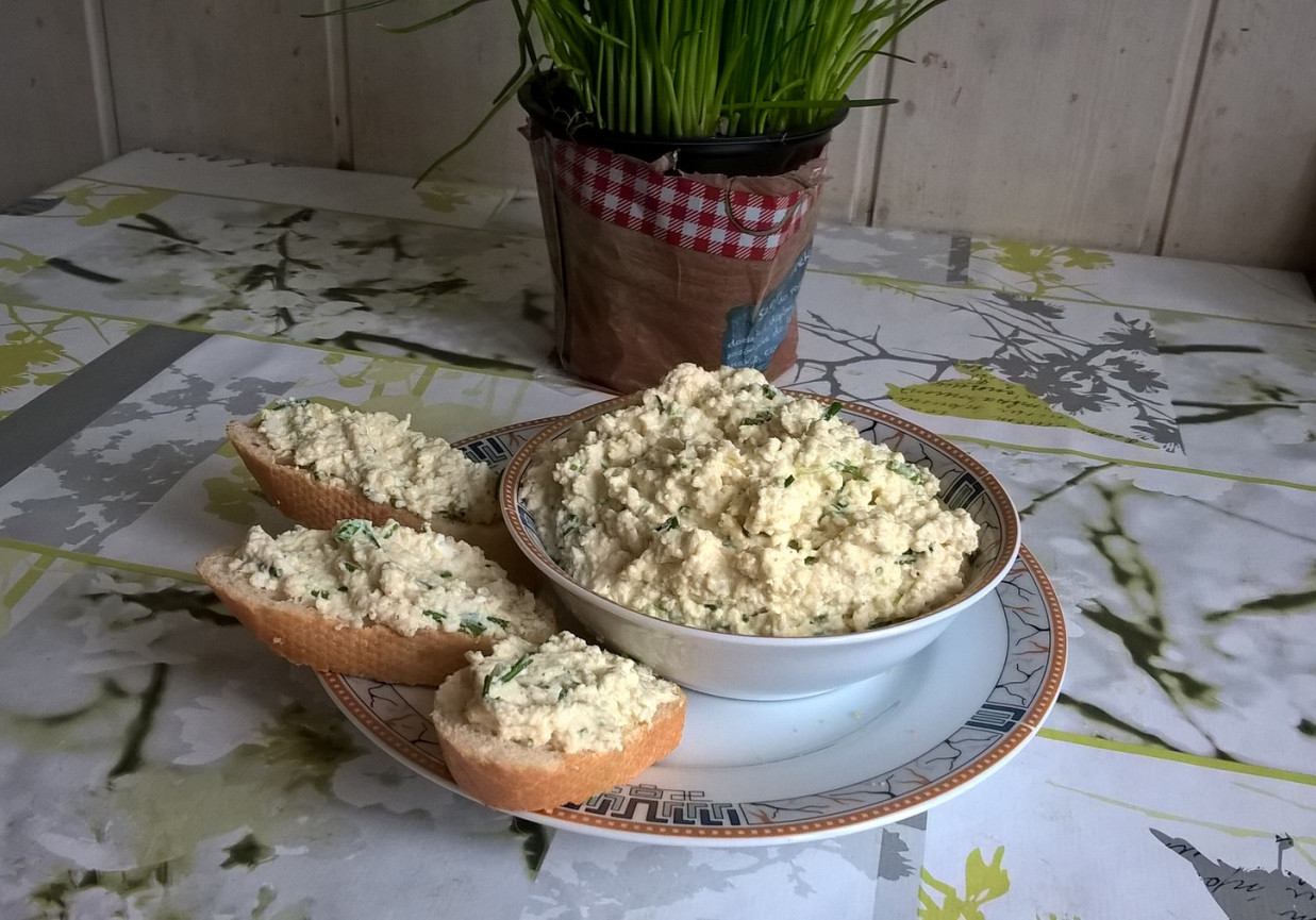 Pasta jajeczna z chrzanem i szczypiorkiem DoradcaSmaku.pl