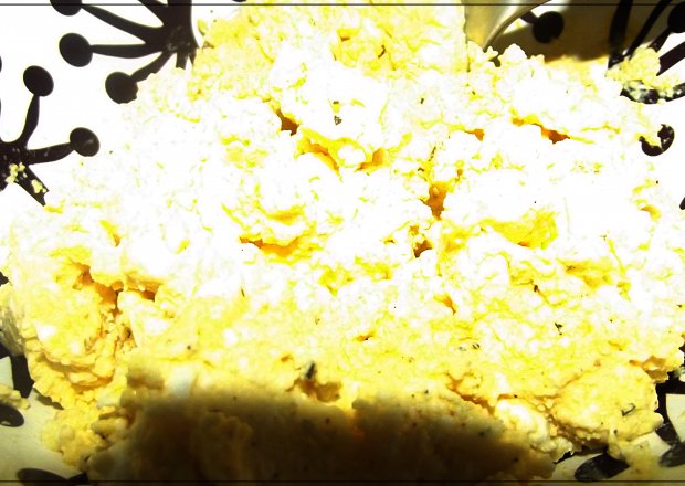 Fotografia przedstawiająca Pasta jajeczna z serkiem wiejskim
