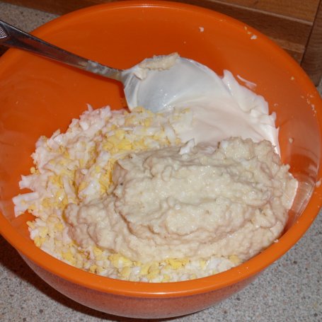 Krok 2 - Pasta jajko z chrzanem foto