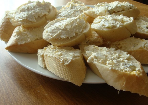 Fotografia przedstawiająca Pasta na kanapki z białego sera