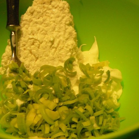 Krok 1 - Pasta serowo-porowa do kanapek foto