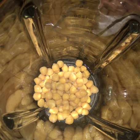 Krok 2 - Pasta z awokado i ciecierzycy foto