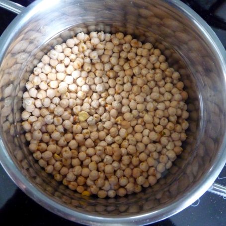 Krok 1 - Pasta z ciecierzycy z koperkiem foto