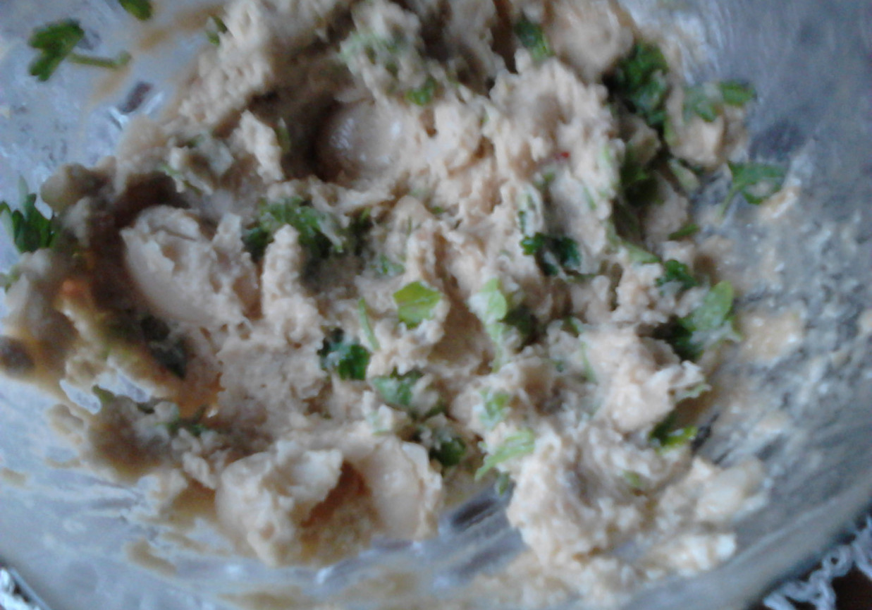 Pasta z fasoli z pietruszką foto