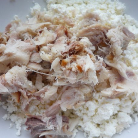Krok 1 - pasta z sera białego i makreli wędzonej foto