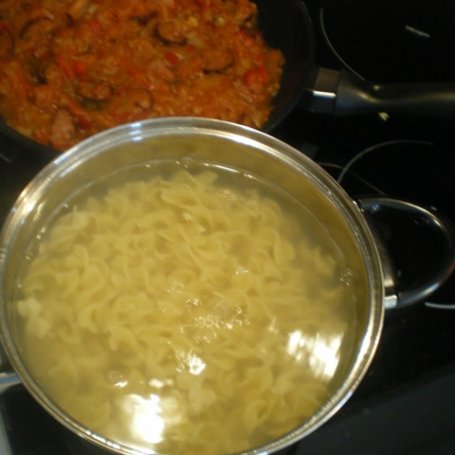 Krok 2 - Pasta z sosem foto