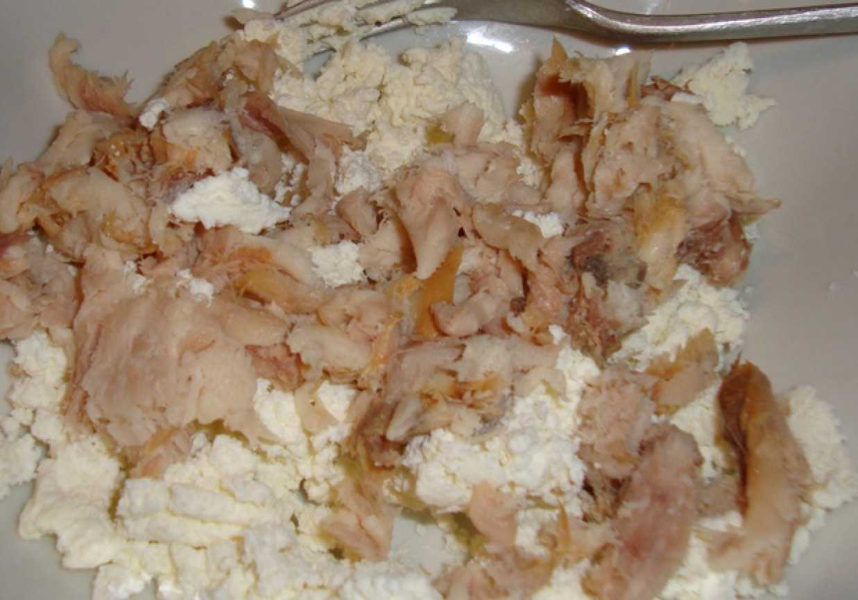 Pasta z wędzonej makreli z twarogiem foto