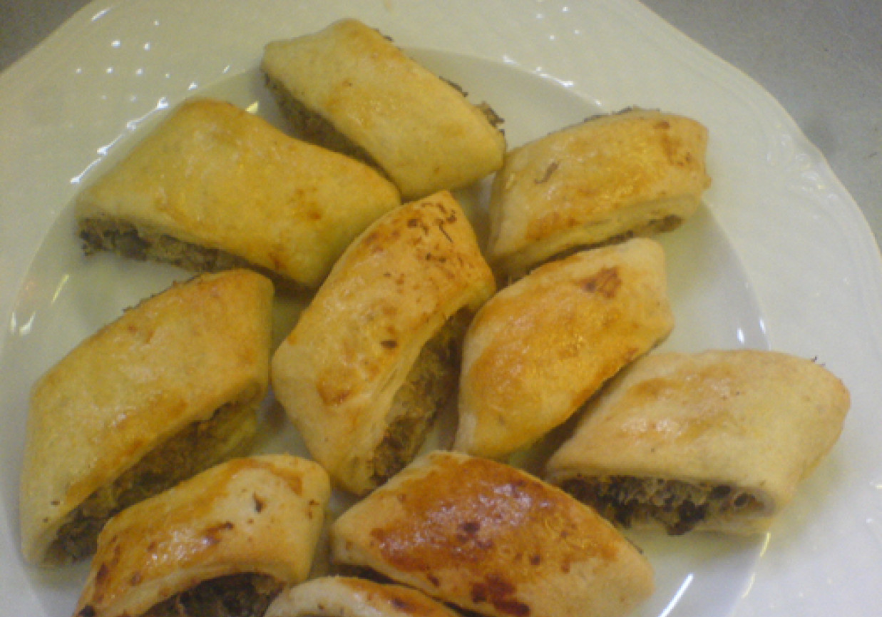 Paszteciki kapuściano-grzybowe foto