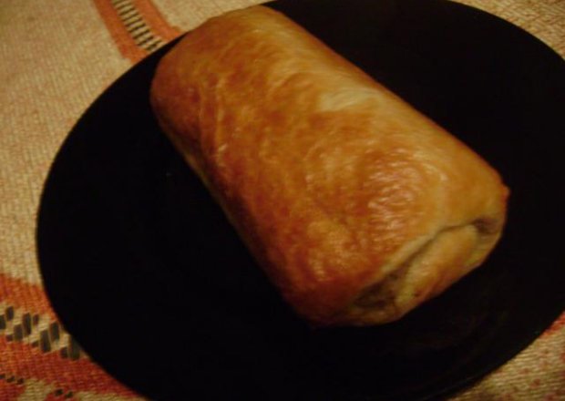 Fotografia przedstawiająca paszteciki z ciasta francuskiego