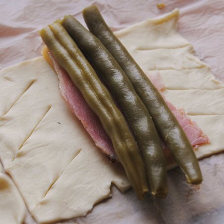 Krok 2 - Paszteciki z fasolką szparagową foto