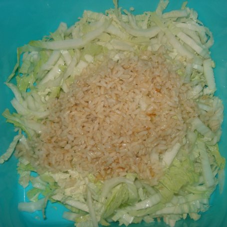 Krok 1 - Pekińska z rucolą i brązowym ryżem foto