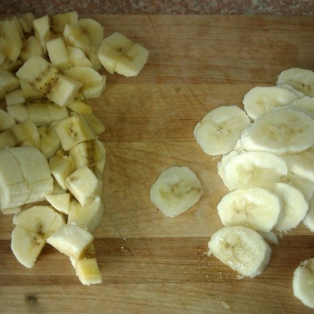 Krok 8 - Pełnoziarniste drożdżowe placuszki z bananem foto