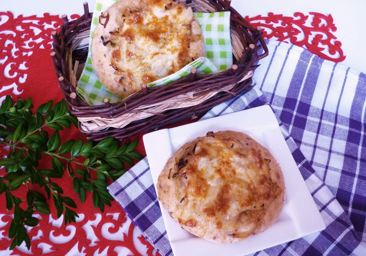 Pełnoziarniste pizzerinki z mozzarellą foto