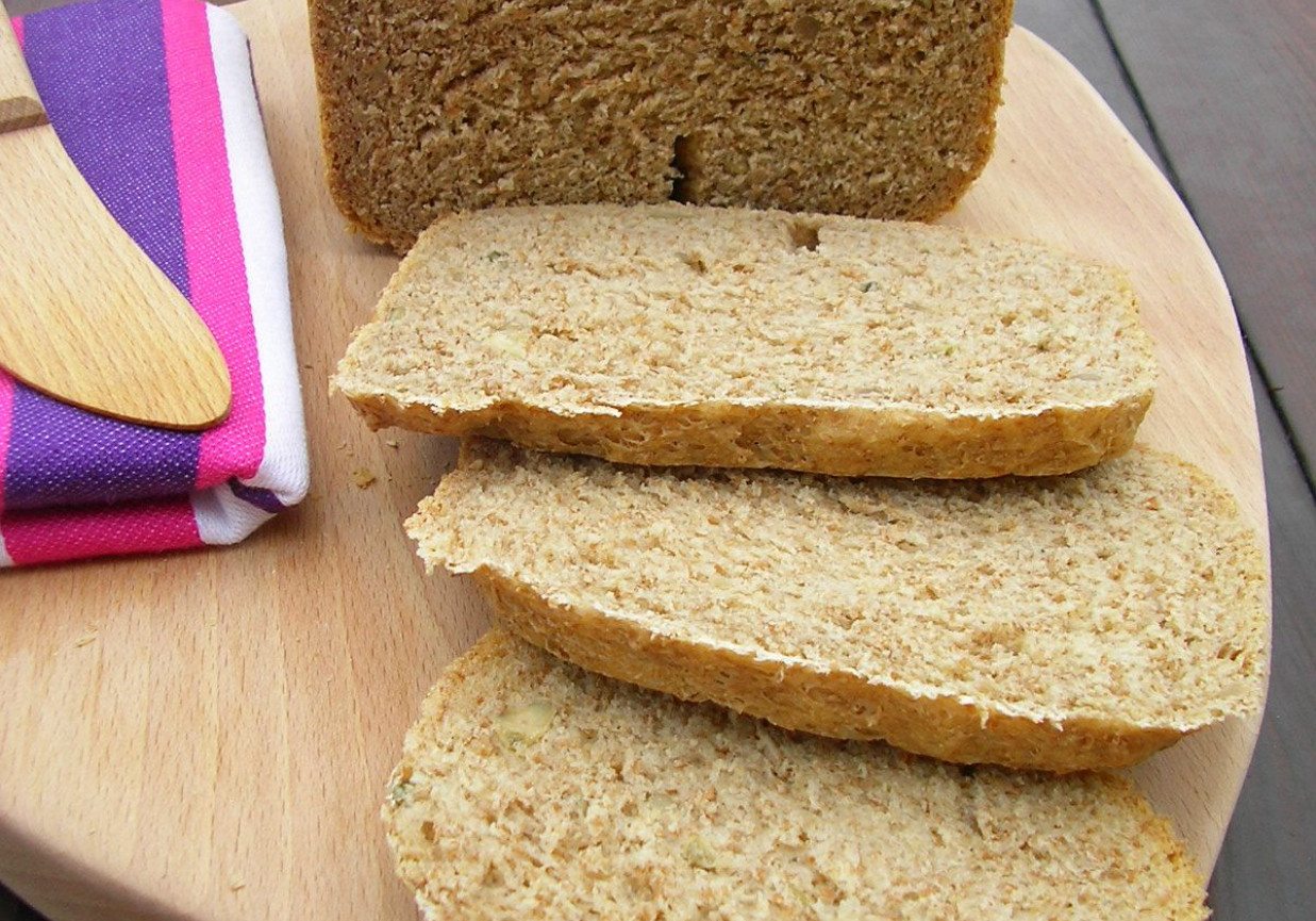 Pełnoziarnisty chleb z automatu foto
