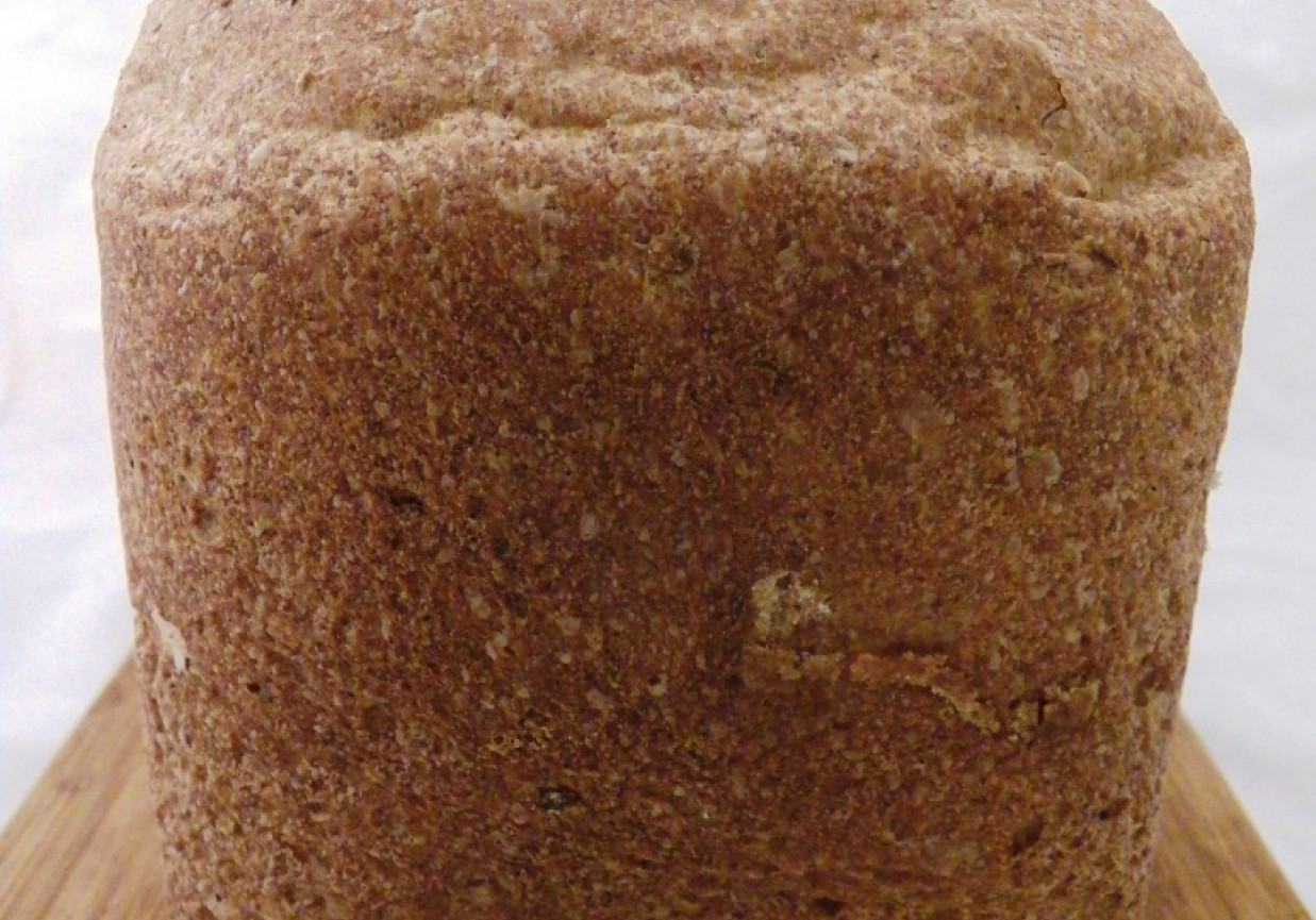 Pełnoziarnisty chleb z maszyny foto
