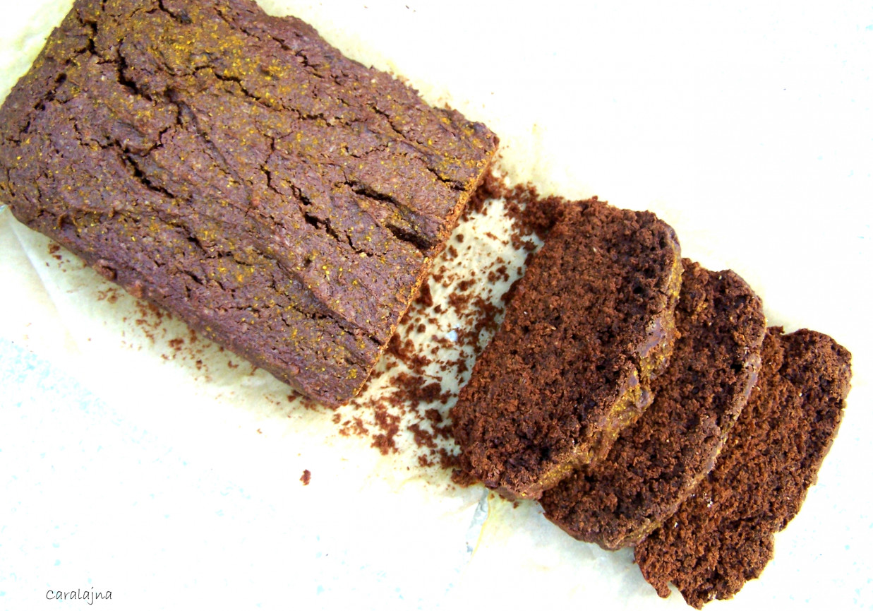 pełnoziarnste ciasto czekoladowe a'la India foto
