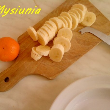 Krok 1 - Penne z czekoladą i owocami foto