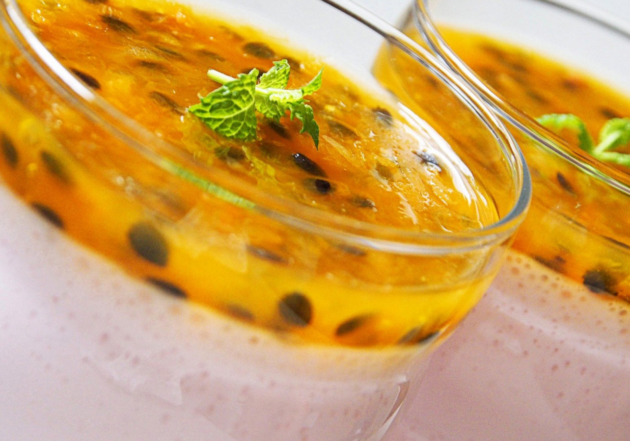 Pianka jogurtowa z marakują foto