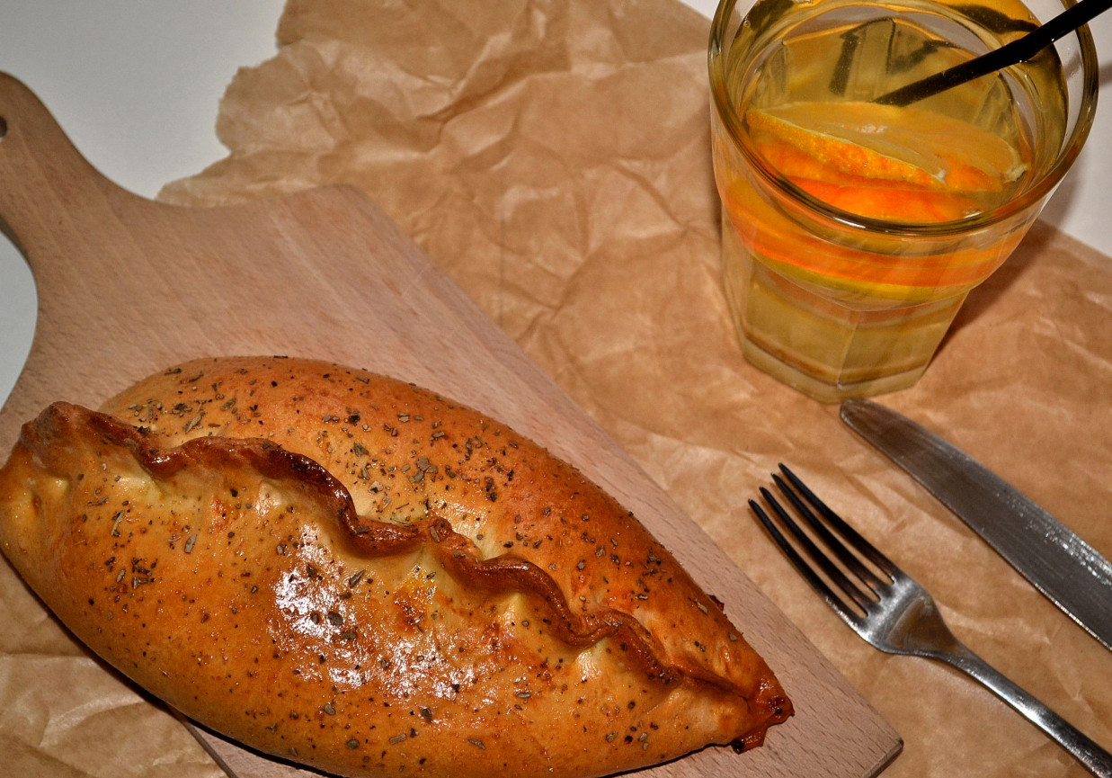 Piecuchy (Calzone) DoradcaSmaku.pl