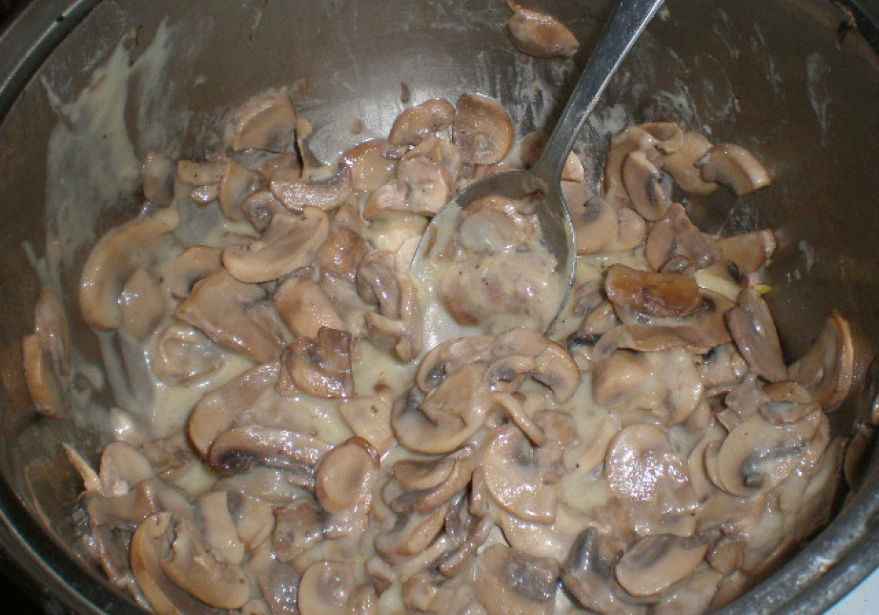 Pieczarki duszone foto