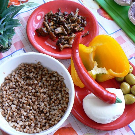 Krok 2 - Pieczarki faszerowane mozzarellą foto