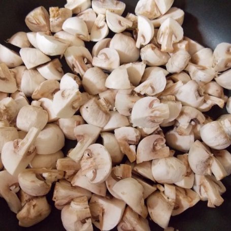 Krok 2 - Pieczarki smażone foto