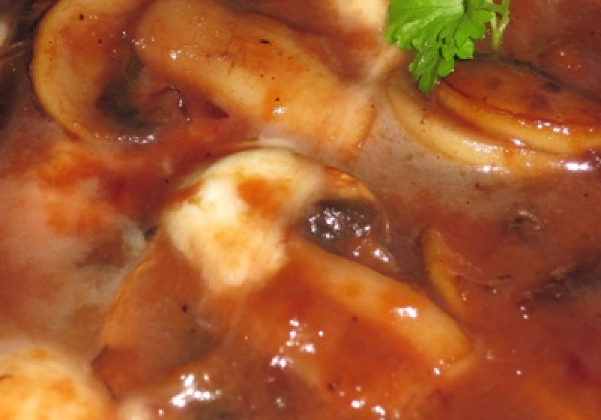 Pieczarki z mozzarellą w sosie sojowo-śliwkowym foto