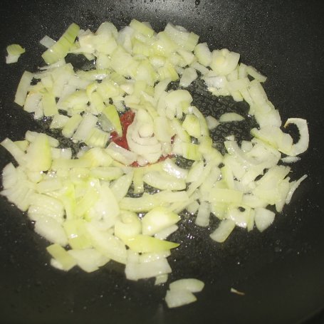 Krok 2 - Pieczarki zapiekane z serem brie foto