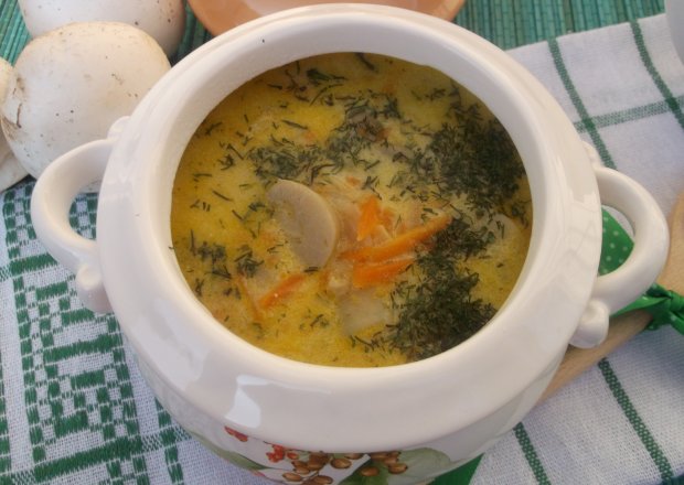 Fotografia przedstawiająca Pieczarkowa zupa.