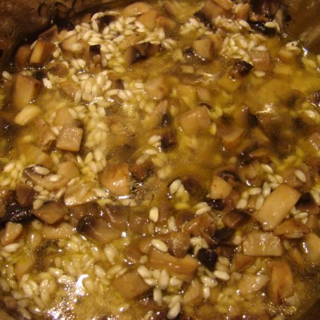 Krok 3 - Pieczarkowe risotto foto