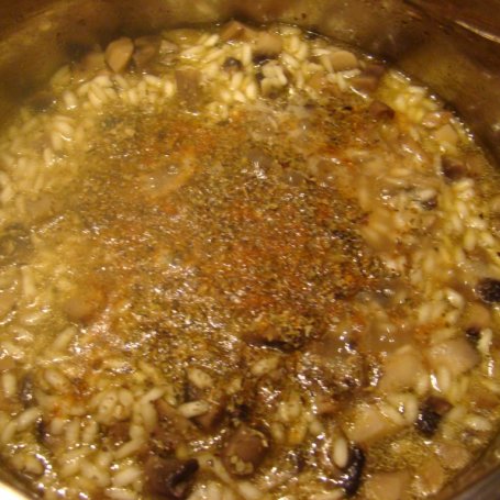 Krok 4 - Pieczarkowe risotto foto
