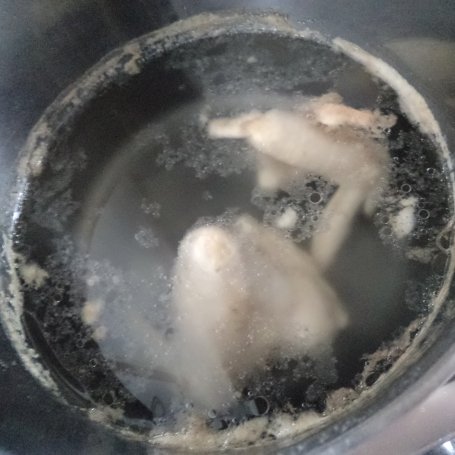 Krok 1 - Pieczarkowo-porowa zupa krem zaserwowana z roszponką :) foto