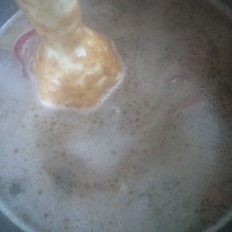 Krok 6 - Pieczarkowo-szpinakowa zupa krem :) foto