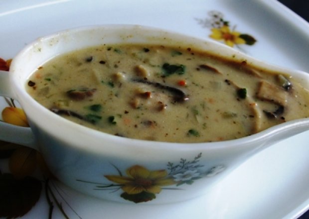 Fotografia przedstawiająca Pieczarkowo-smietanowy sos