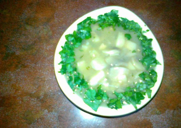 Fotografia przedstawiająca Pieczarkowy sos z zieloną pietruszką