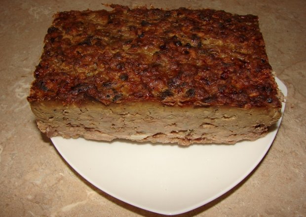 Fotografia przedstawiająca Pieczeń wieprzowa z mięsem gotowanym