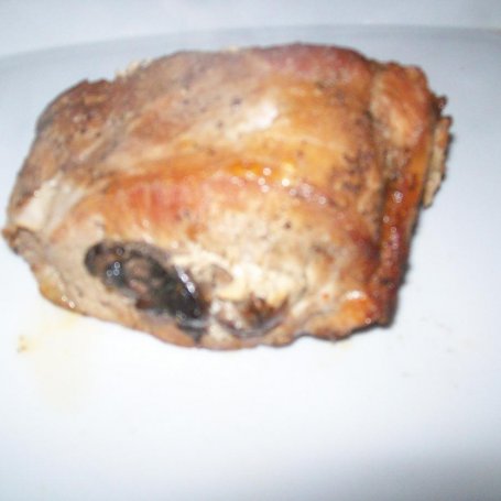 Krok 3 - pieczen ze schabu faszerowana pieczarkami foto