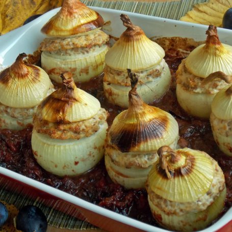 Krok 7 - Pieczona cebula z kaszą gryczaną w śliwkowym chutney foto