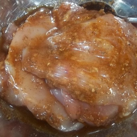 Krok 2 - Pieczona panierowana pierś z kurczaka foto
