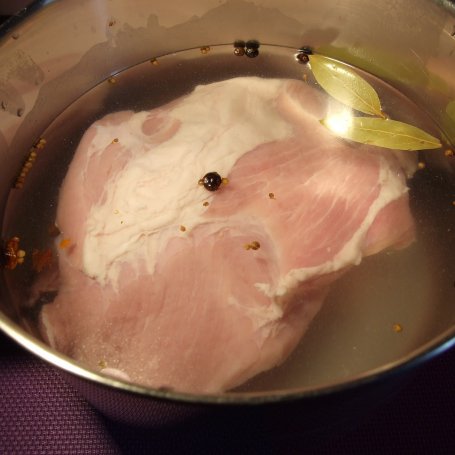 Krok 1 - Pieczona szynka z solanki foto