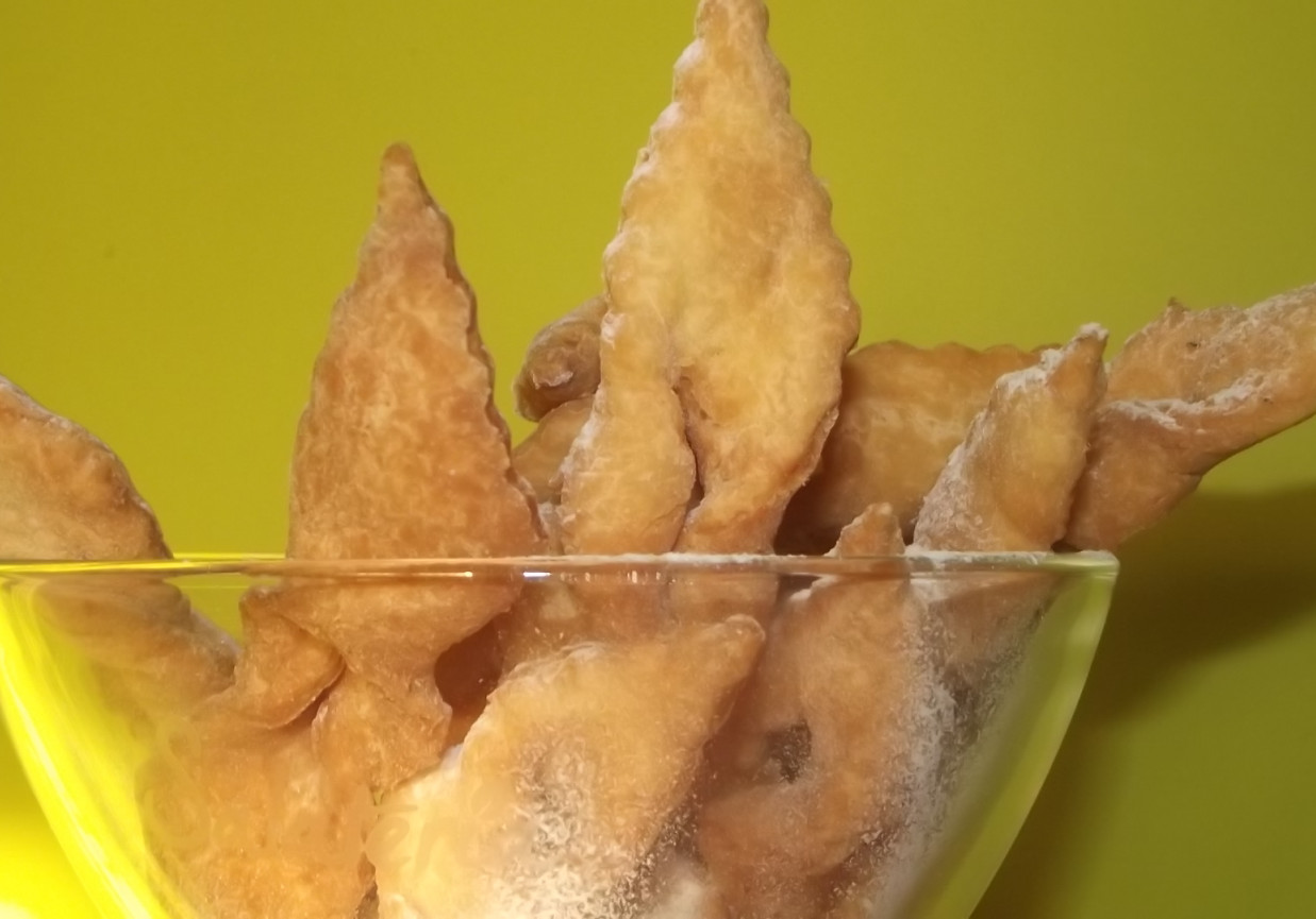 Pieczone faworki foto