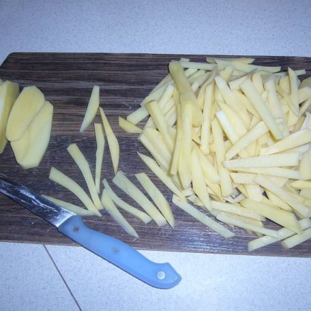 Krok 1 - Pieczone frytki. foto