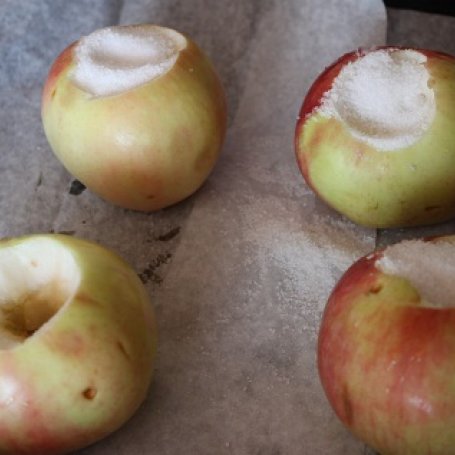 Krok 2 - Pieczone jabłka na ciepło foto
