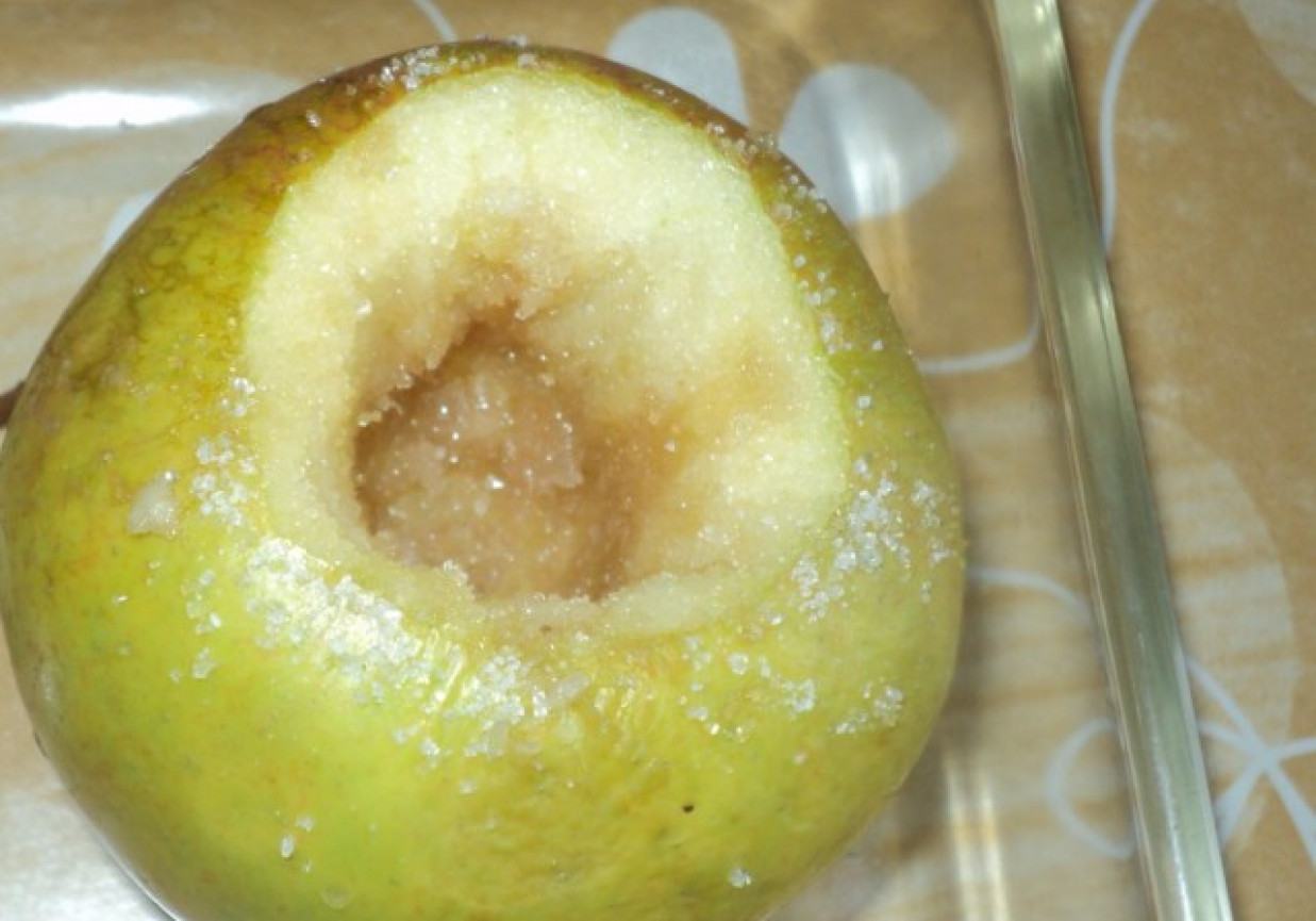 Pieczone jabłka w sosie serowym foto